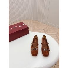 Gucci Flat Shoes